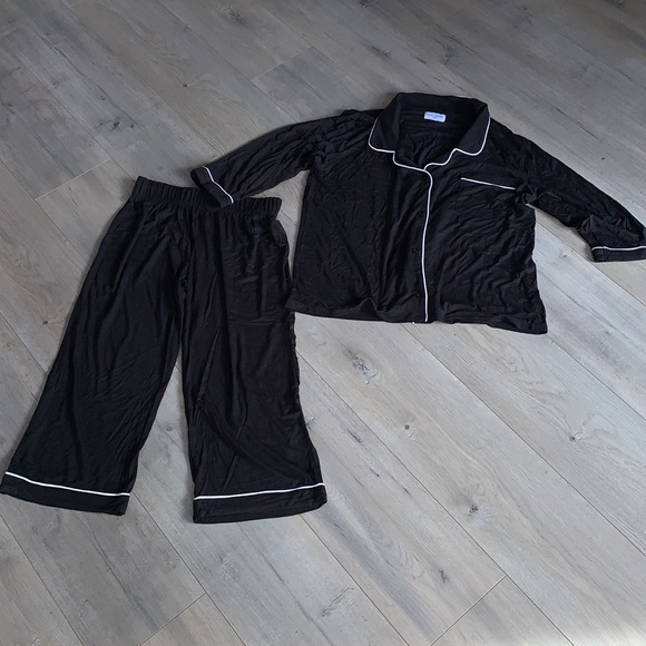 Riot Theory Ella Black Pajamas Small/XS - Picture 2 of 6